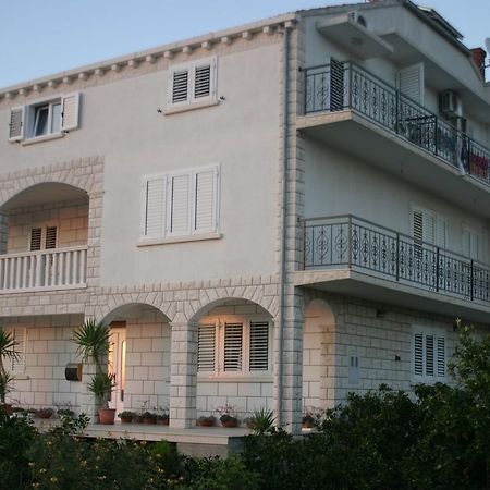 Apartments فيلا لوكا المظهر الخارجي الصورة