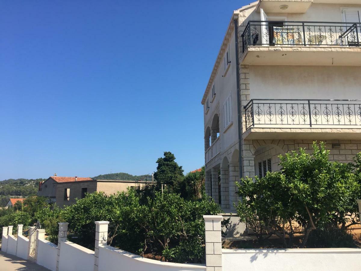 Apartments فيلا لوكا المظهر الخارجي الصورة